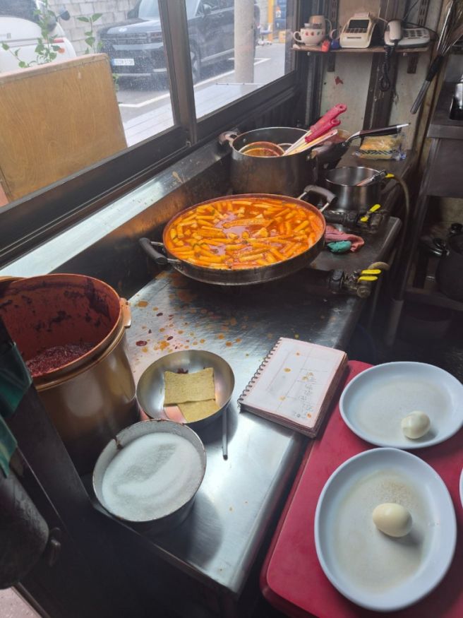 [중랑구 망우동] 1978년부터 3대째, 서울 오래가게 중랑구 떡볶이 맛집 <잉꼬네 떡볶이>