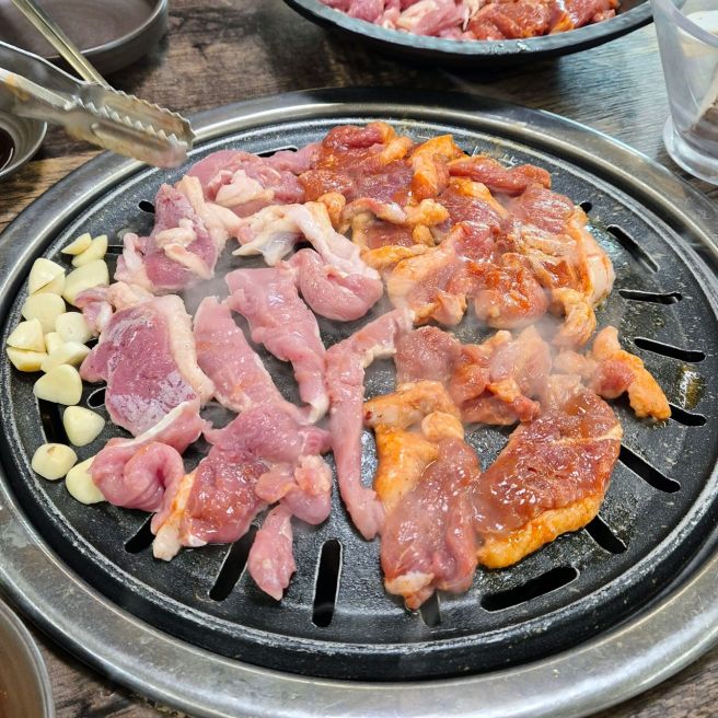 예당저수지 맛집 찾는다면? 현지인이 추천한 오리주물럭 ‘월척오리’