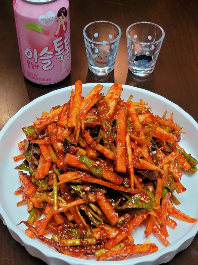 무침회골목, 대교식당(대교회식당) 강추