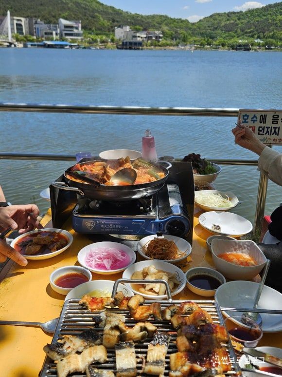 호수뷰 아산 "연춘식당" 밖에서 먹니까 더 맛있는 장어구이, 닭볶음탕 맛집