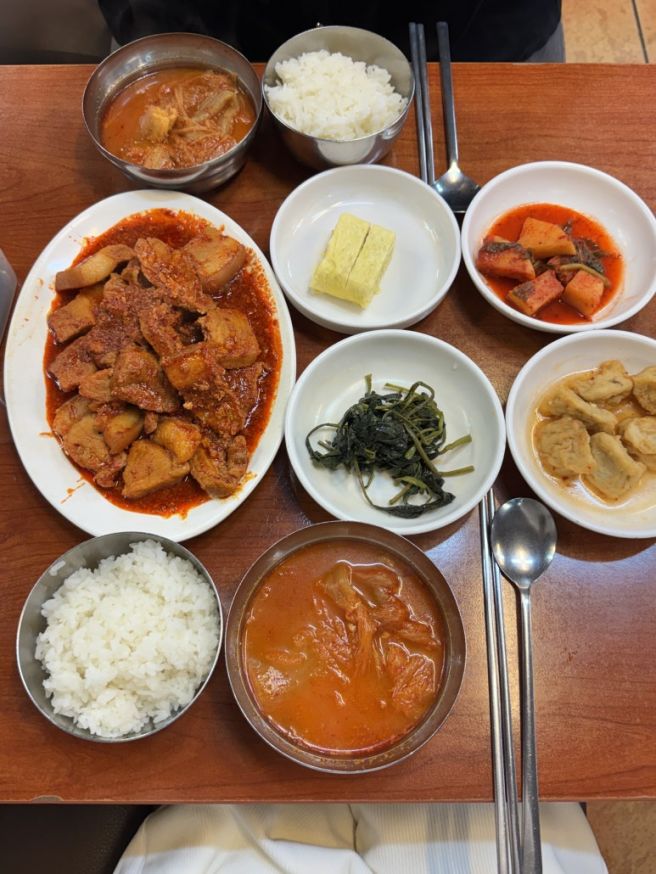 마포 공덕 노포 맛집 | 굴다리식당