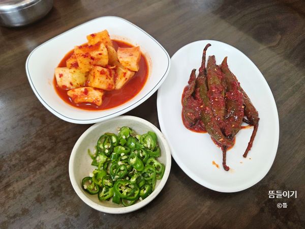 [서울투어] 중랑구① 현지인 추천 노포맛집 용마...보통 비교 우거지+선지+소목뼈 / 백년가게 동부고려제과