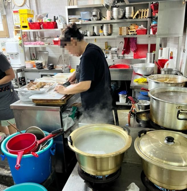제주 동문시장 맛집 동진식당｜고기국수보다 맛있었던 비빔고기국수 내돈내산
