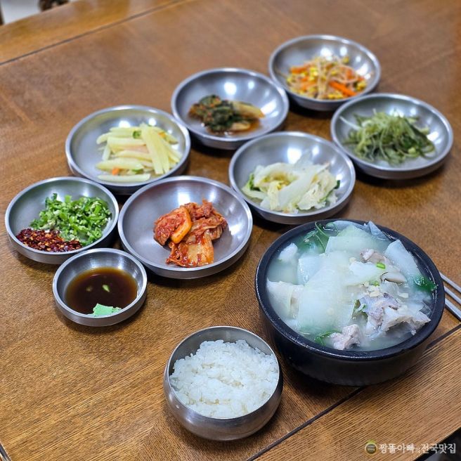대구 향촌동 노포 유경식당 / 시원하고 푸짐한 대구탕 한 그릇