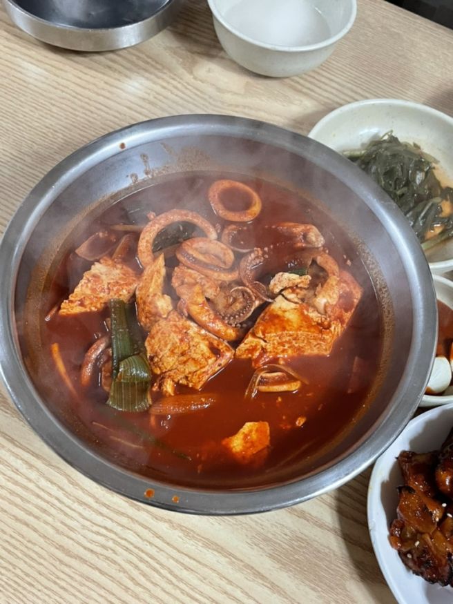 대전 동구 가양동 50년 전통 맛집 “적덕식당” / 두부오징어두루치기, 양념족발 추천