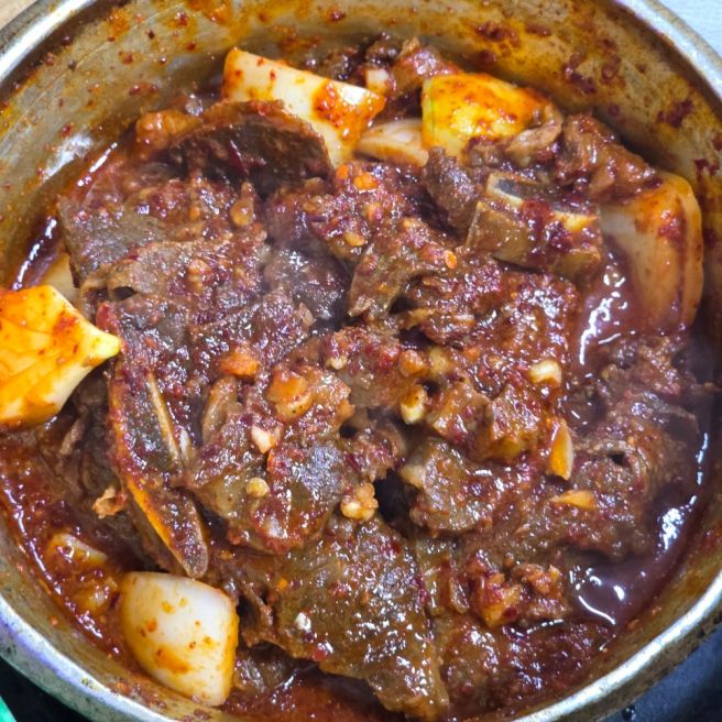 [서문시장 삼미찜갈비] 마늘향 가득! 매콤하게 즐기는 소갈비찜 현지인맛집 추천 메뉴 웨이팅