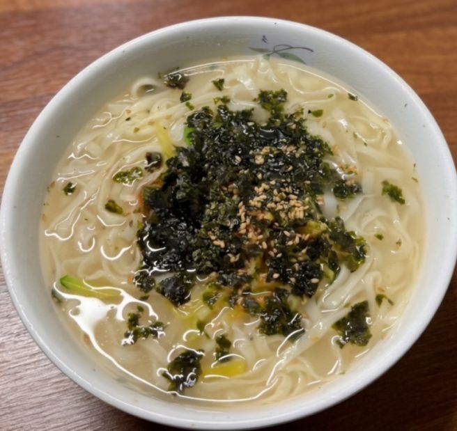 동곡칼국수거리 동곡원조할매손국수 손칼국수 노포 대구 맛집 추천 수육 75년 전통 대구 10미 누른국수...