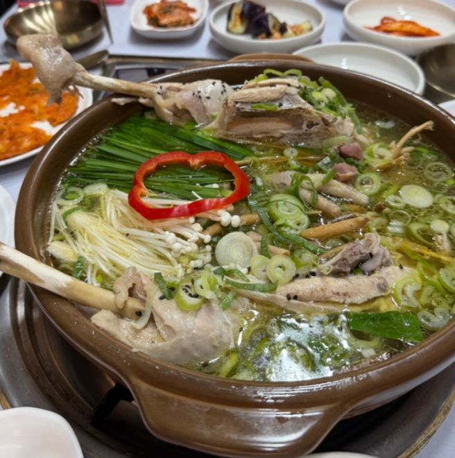 익산 현지인 맛집 백제가든 3대째 이어온 토종닭도리탕 백숙 맛집