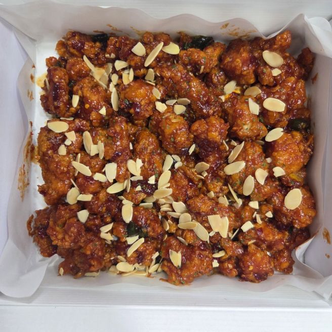 [속초 맛집] 속초 중앙시장 먹거리 추천 내돈내산 솔직후기(만석닭강정, 강원도막걸리술빵, 오징어순대)