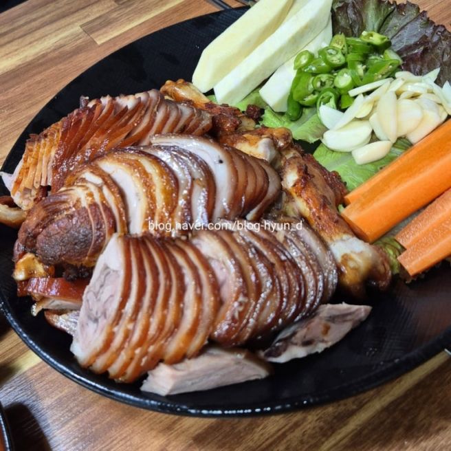 제천 족발 현지인 오래된 로컬 맛집 '명동왕족'