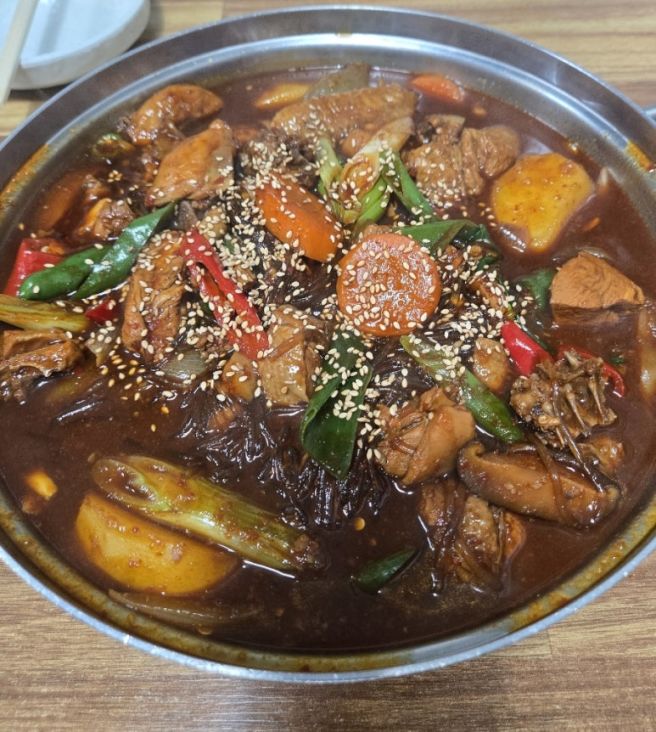 ​[대구맛집] 생활의 달인이 인정하기 전부터 핫했던, 대구 남구 '효명통닭' 찜닭&amp;반반치킨 솔직 후기!