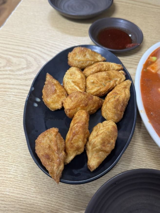 춘천 여행 필수코스ㅣ 중앙시장 팬더하우스 쫄볶이·튀김만두 솔직 후기, 주차 정보