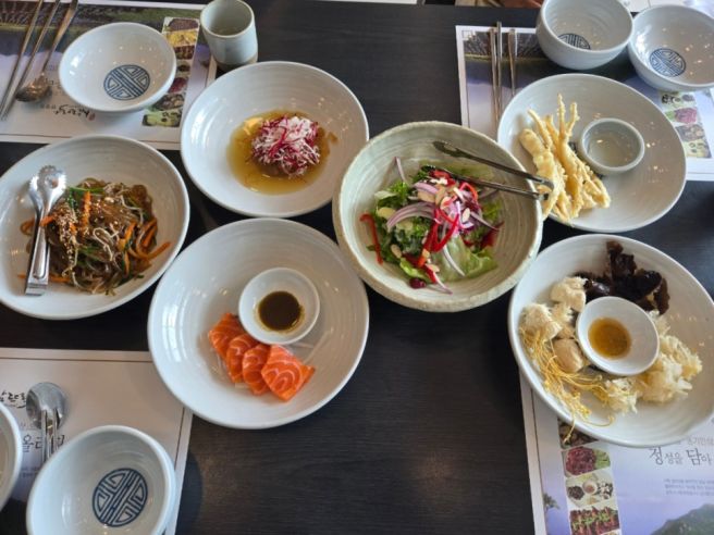 영주 맛집 삼뜨락 한정식, 부석사 다녀와서 먹은 뜨락한정식 인삼튀김까지 후기