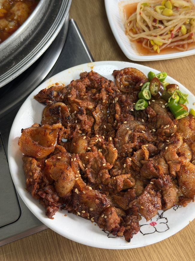 강정보 밥집 경산식당 | 닭갈비부터 석쇠불고기까지 맛있는 한 끼